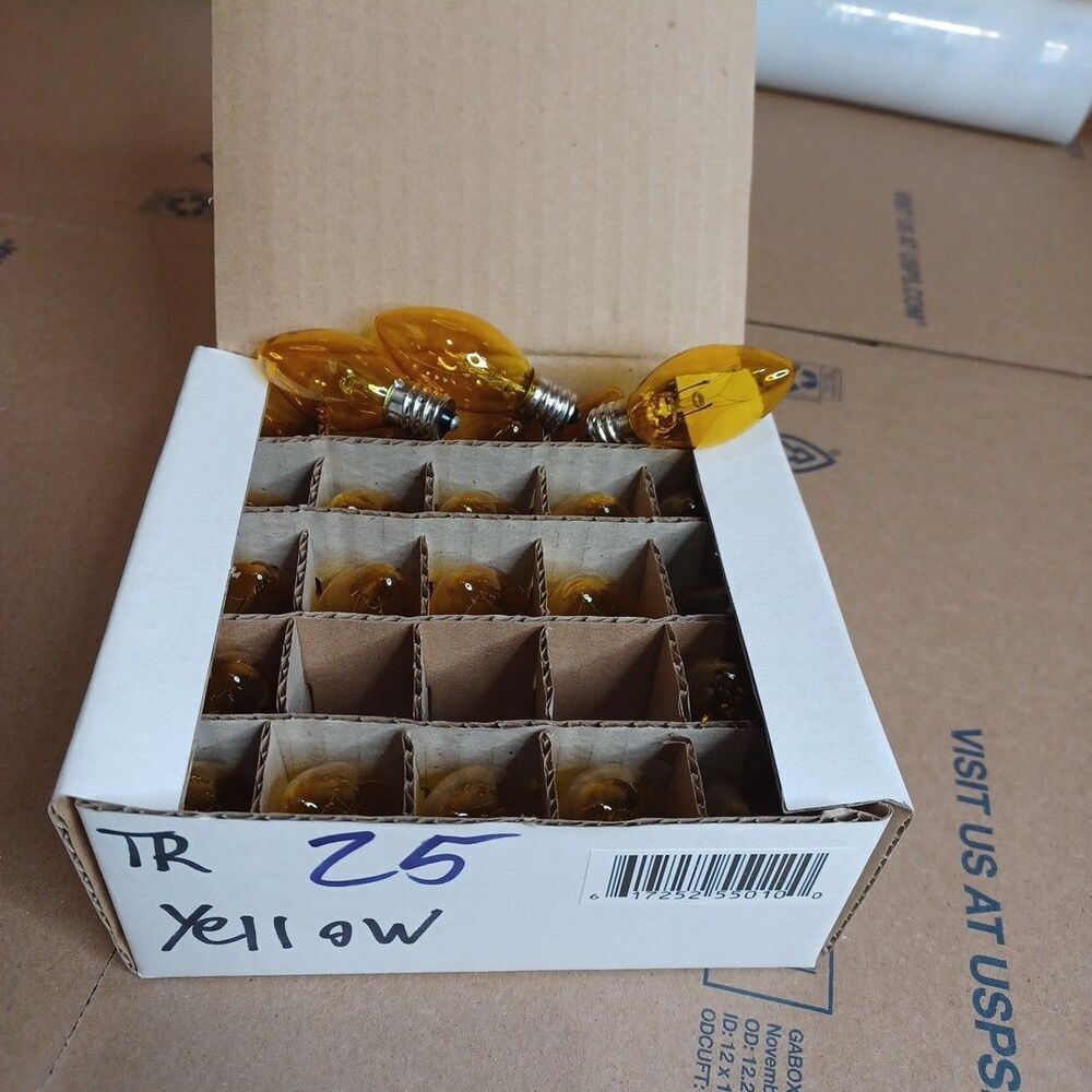 C7 5W Yellow Box of 25 Replacement Bulbs Transparent 130v NOS Light Show Craft
